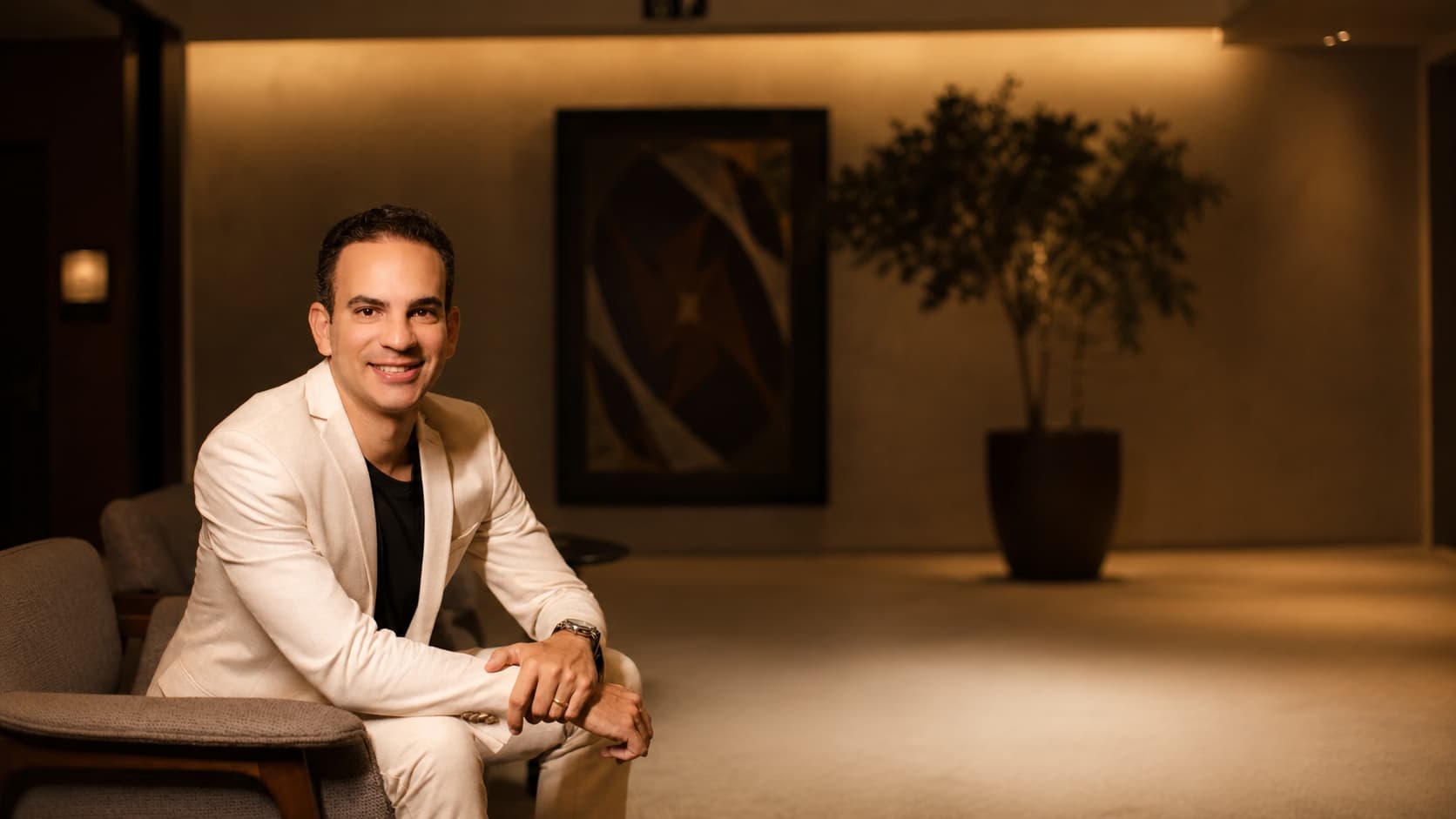 Dr. Daniel Lara